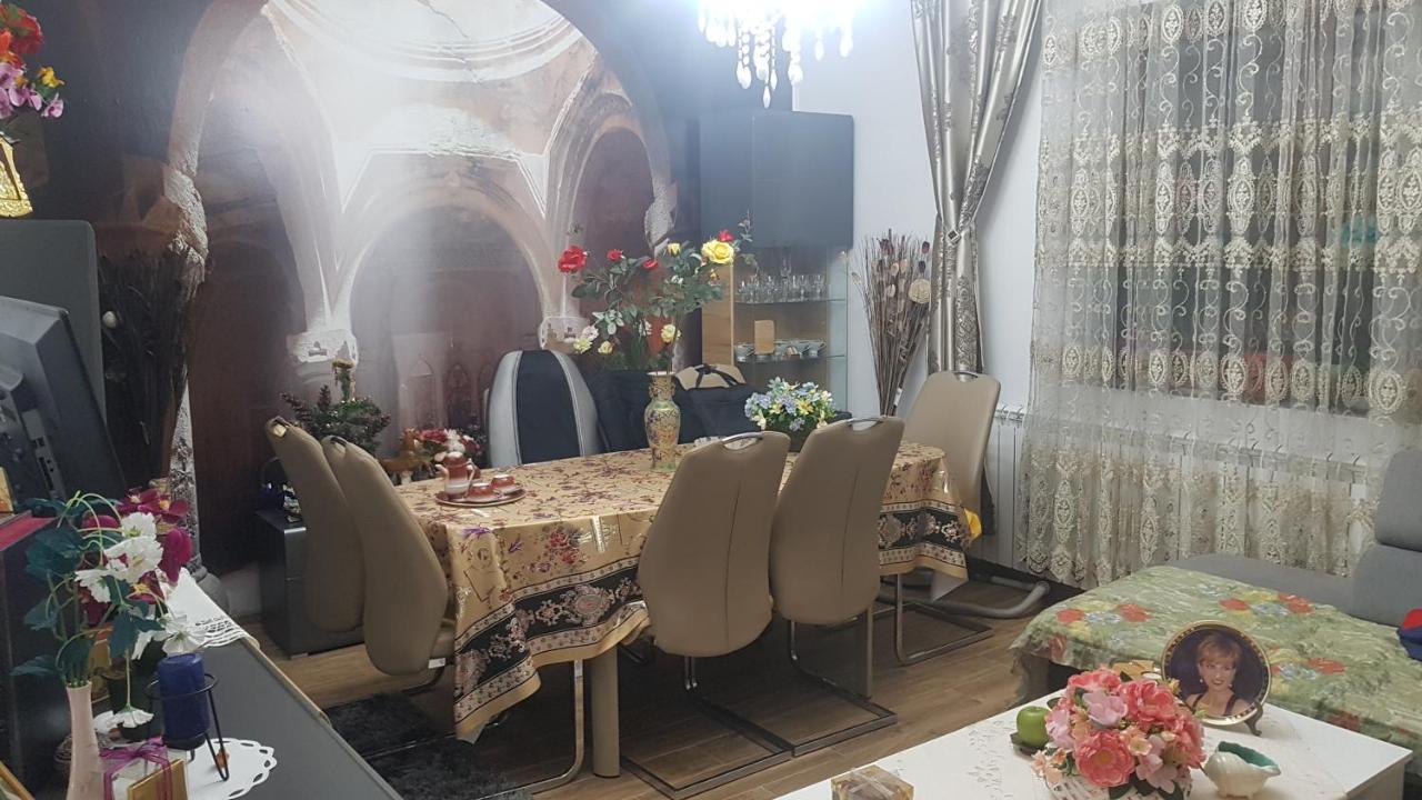 Casa Cojanu Hotel Petrozsény Kültér fotó