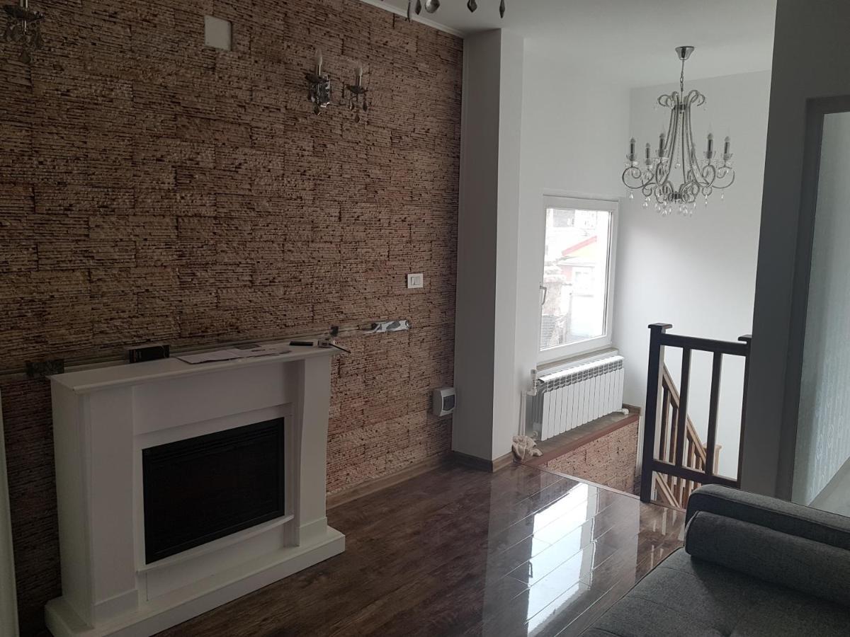Casa Cojanu Hotel Petrozsény Kültér fotó