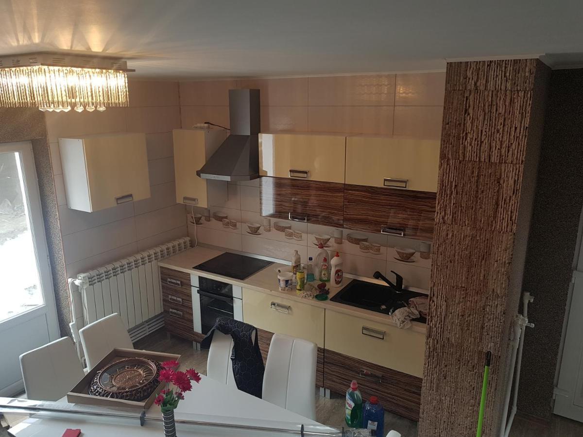 Casa Cojanu Hotel Petrozsény Kültér fotó